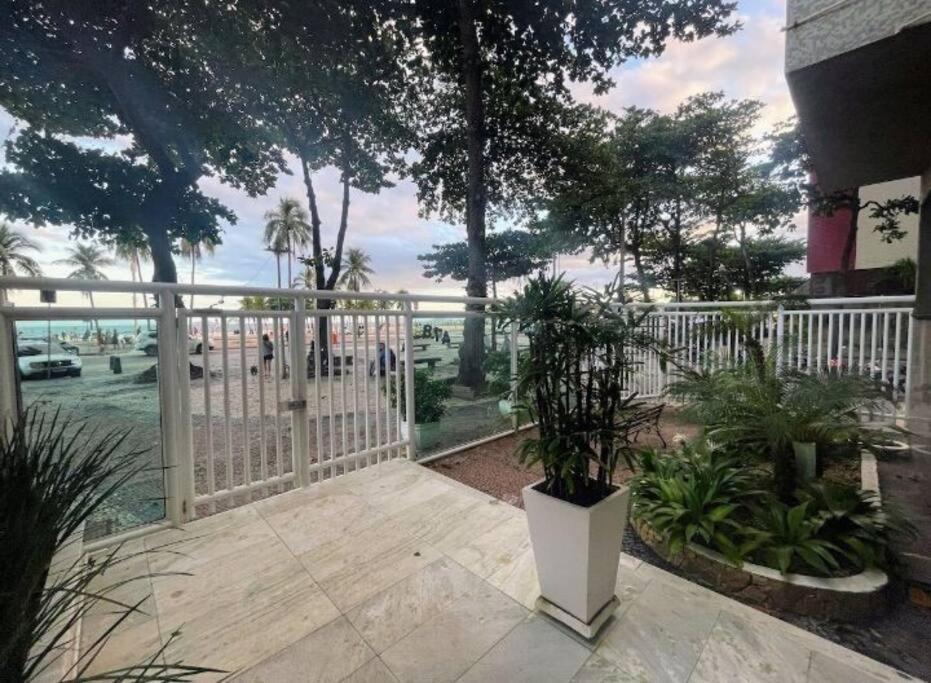 Em Frente A Praia Rio de Janeiro Bagian luar foto