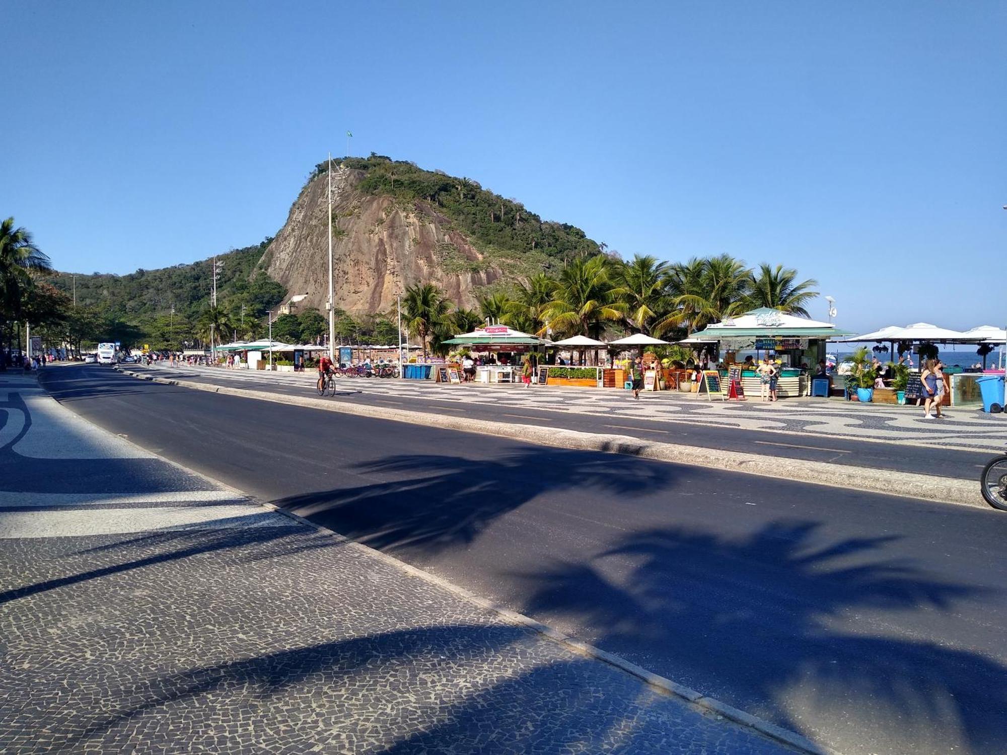 Em Frente A Praia Rio de Janeiro Bagian luar foto