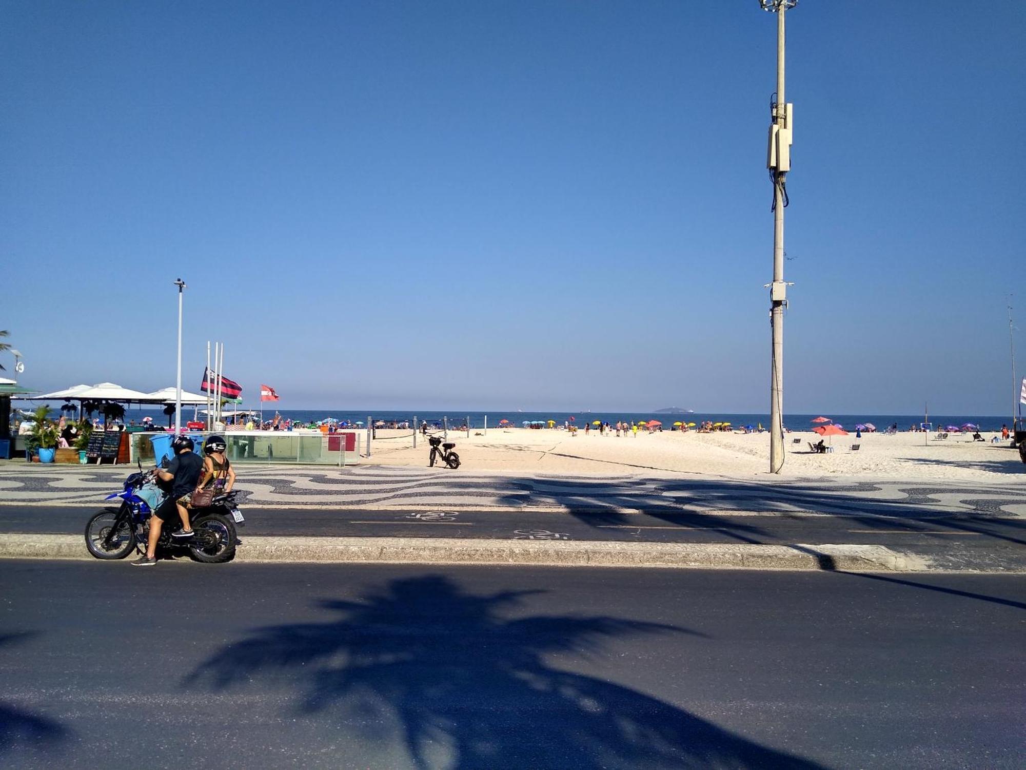 Em Frente A Praia Rio de Janeiro Bagian luar foto